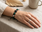 Malachit, Silberperle & schwarzem Totenkopf Armband